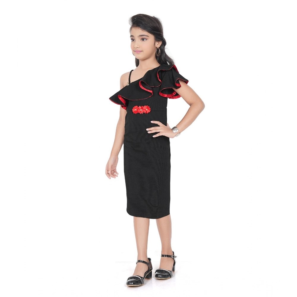 Girl's Knitted Soild Sleeve Less Off Shoulder Dress (Black) - Image 2