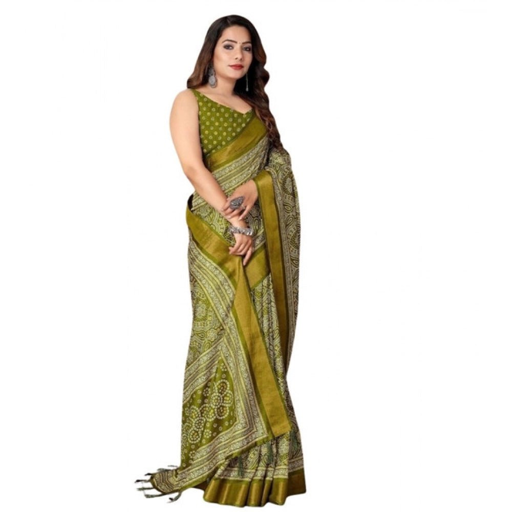 Printed Saree With Unstitched Blouse 5.5Mtr (Green) - Image 2