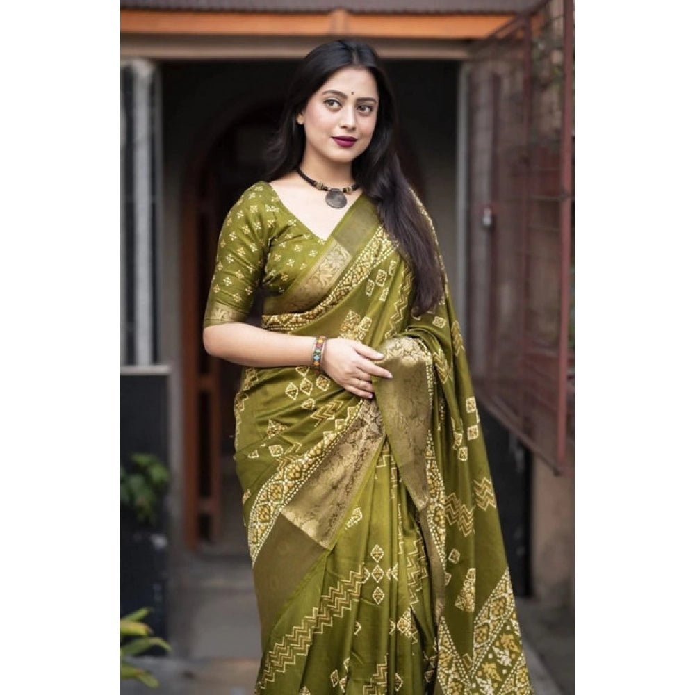 Printed Saree With Unstitched Blouse 5.5Mtr (Green) - Image 4