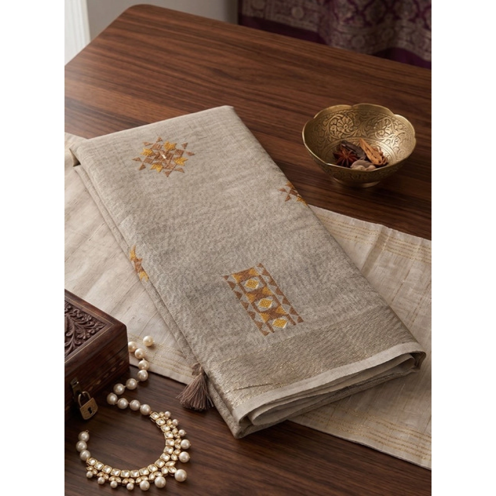 Linen Embroidered Saree With Unstitched Blouse 5.5Mtr (Light Beige) - Image 2