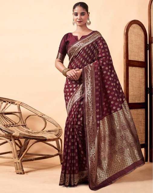 Jacquard Printed Saree With Unstitched Blouse 5.5Mtr (Maroon)