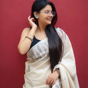 Women's Linen Printed Saree with Unstitched Blouse (5.5 Mtr)
