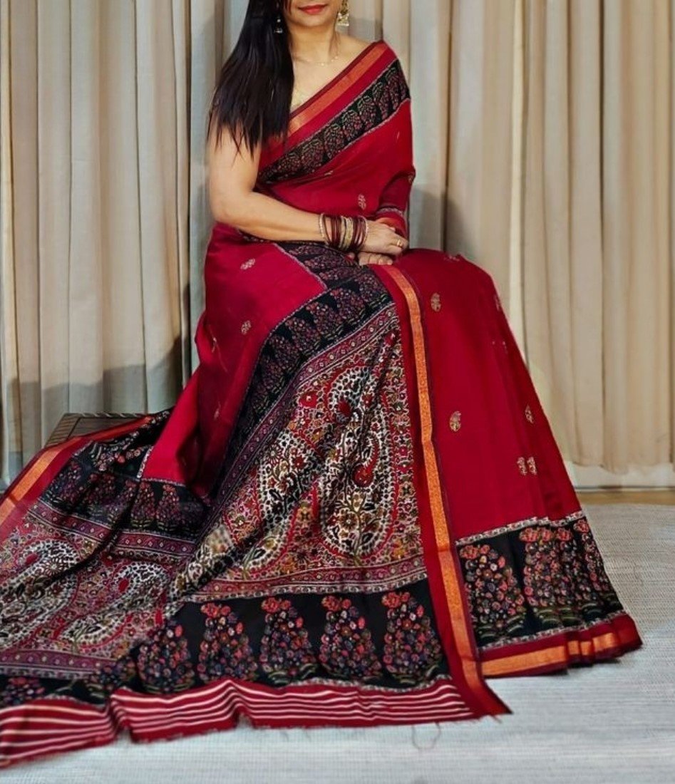 Women's Linen Kalamkari Printed Saree with Unstitched Blouse (5.5 Mtr) - Image 12