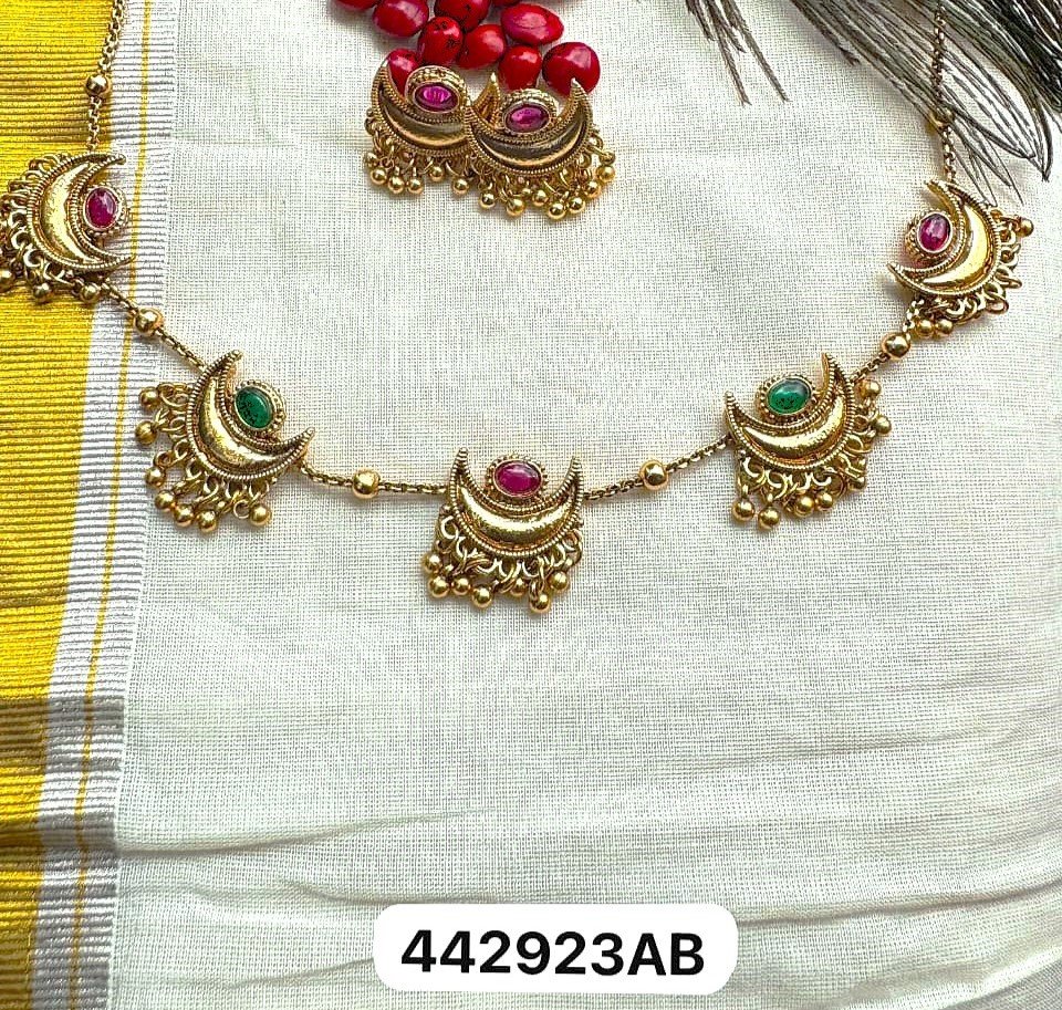 Antique Gold Moon-Shaped Necklace & Earring Set - Image 2